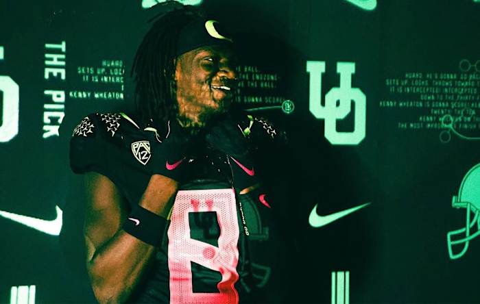 Oregon Ducks wide receiver commit Dillon Gresham during a visit photoshoot.